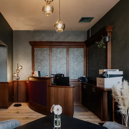 Altes Gutshaus 酒店 3*